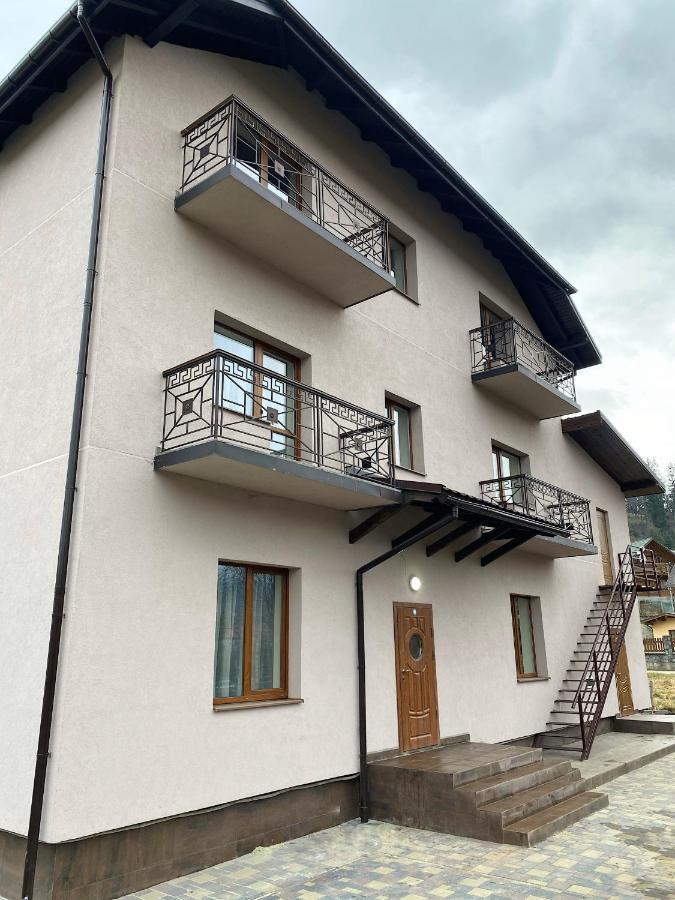 Солодкий Гранат Hotell Slavske Exteriör bild