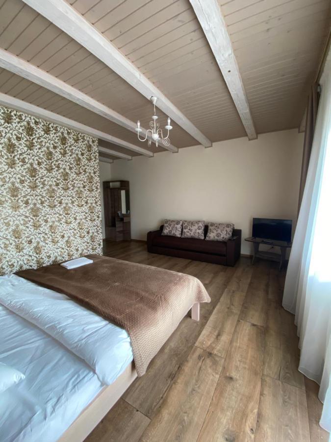 Солодкий Гранат Hotell Slavske Exteriör bild