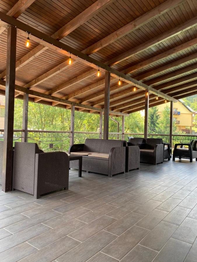Солодкий Гранат Hotell Slavske Exteriör bild