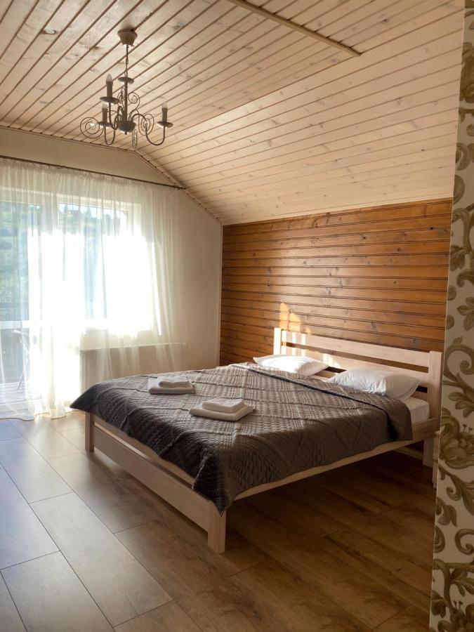 Солодкий Гранат Hotell Slavske Exteriör bild