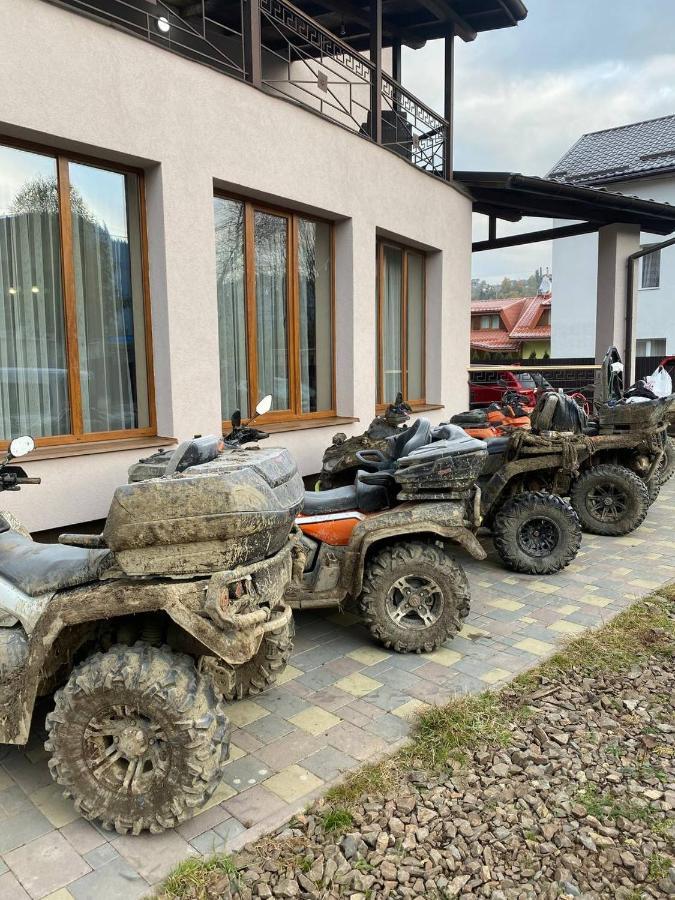 Солодкий Гранат Hotell Slavske Exteriör bild